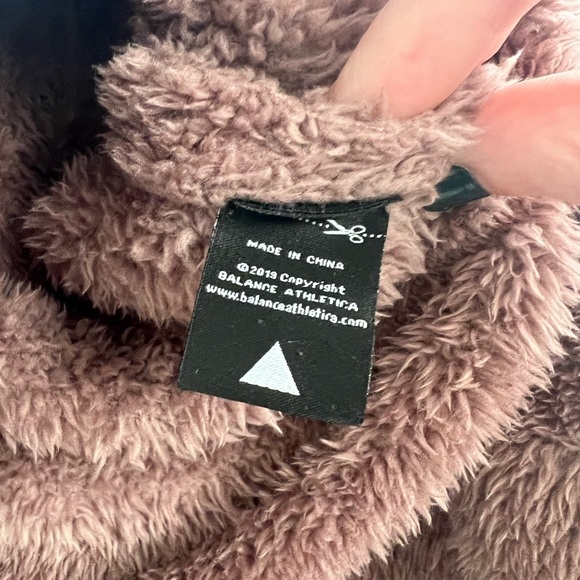 Balance Athletica Cropped Sherpa Hoodie in Shore - size small - Picture 5 of 5